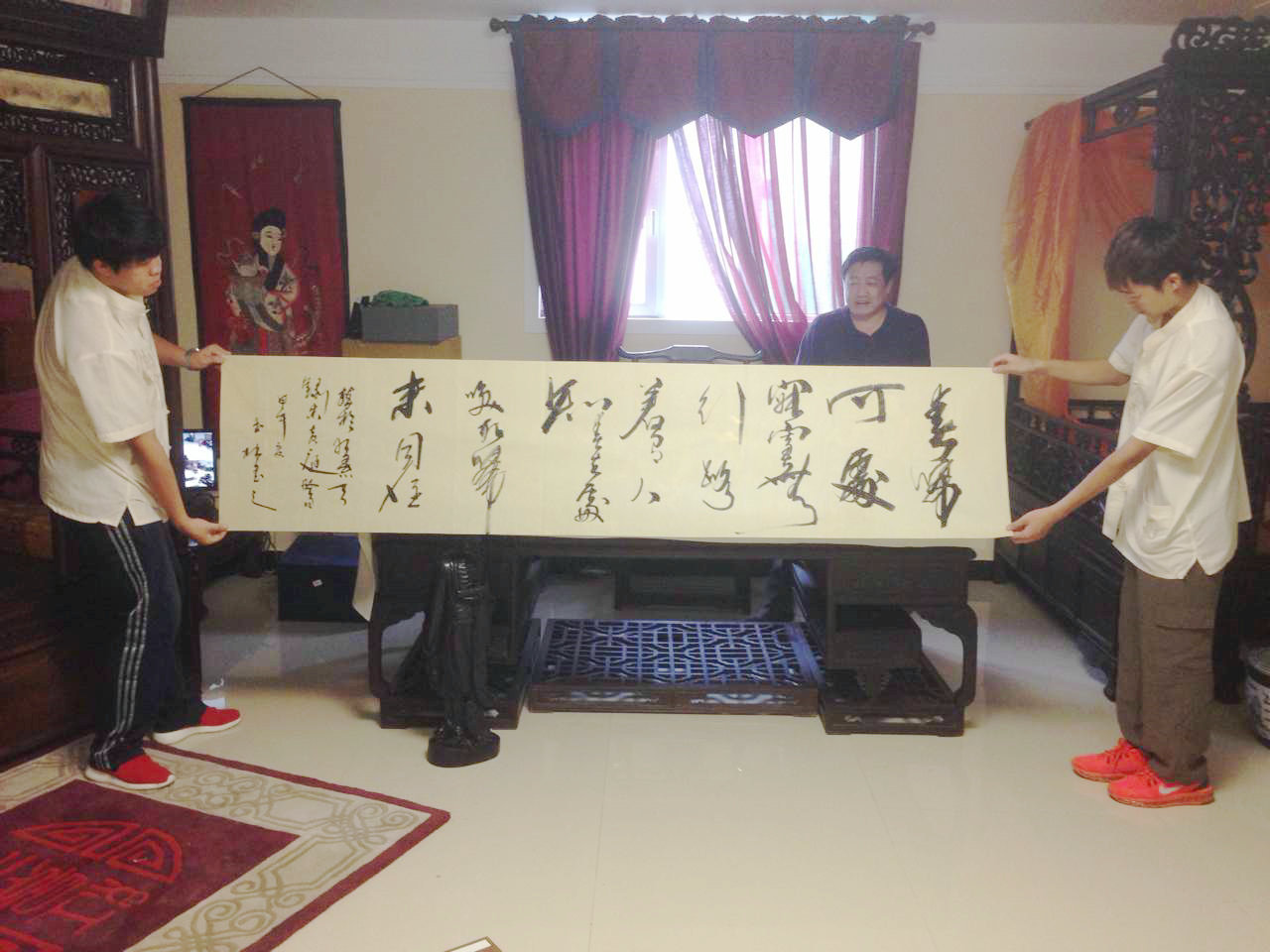 河北省書(shū)畫(huà)協(xié)會(huì)主席毛玉林先生與紅景天紅木家具結(jié)緣